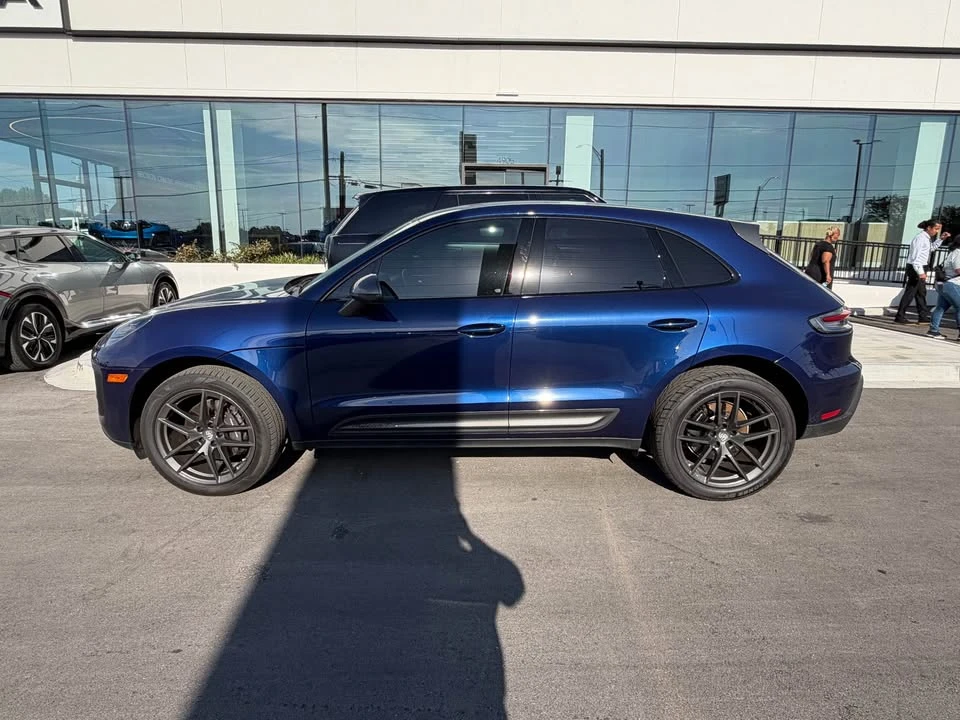 2023 Porsche Macan T - Image 3 of 9