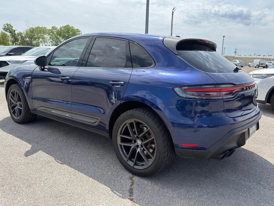 2023 Porsche Macan T - Image 5 of 10