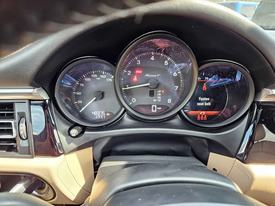 2023 Porsche Macan T - Image 12 of 16