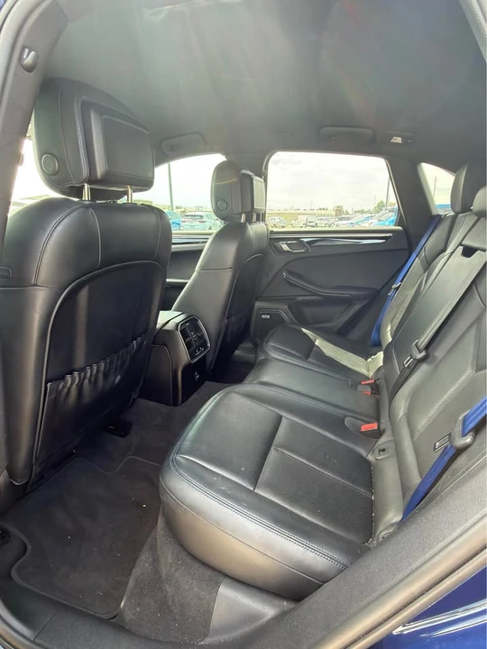 2023 Porsche Macan T - Image 6 of 10