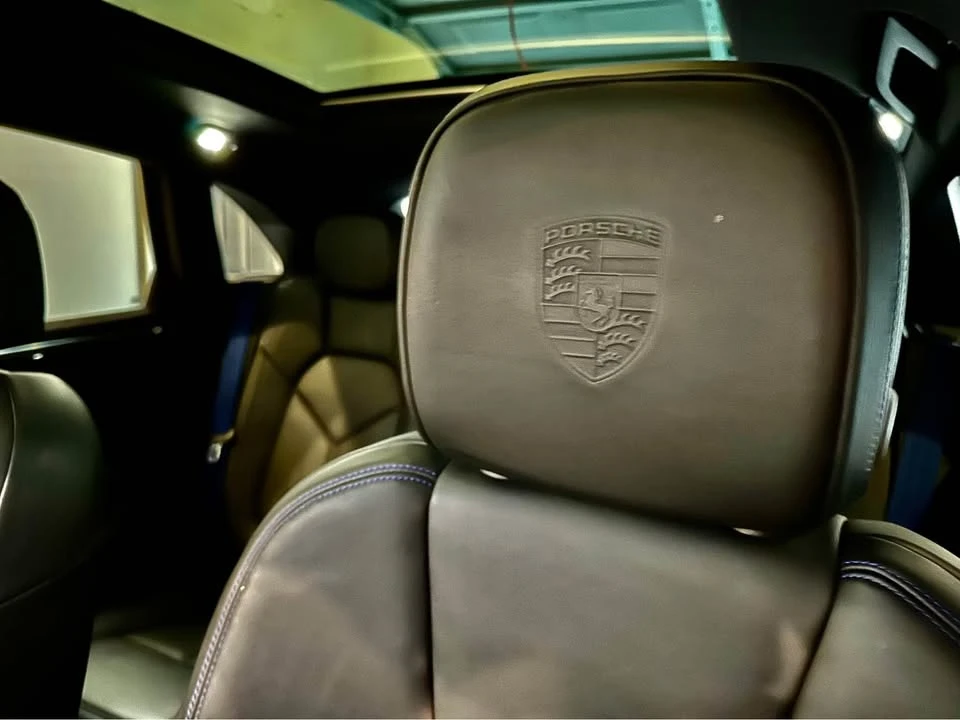 2023 Porsche Macan T - Image 9 of 15