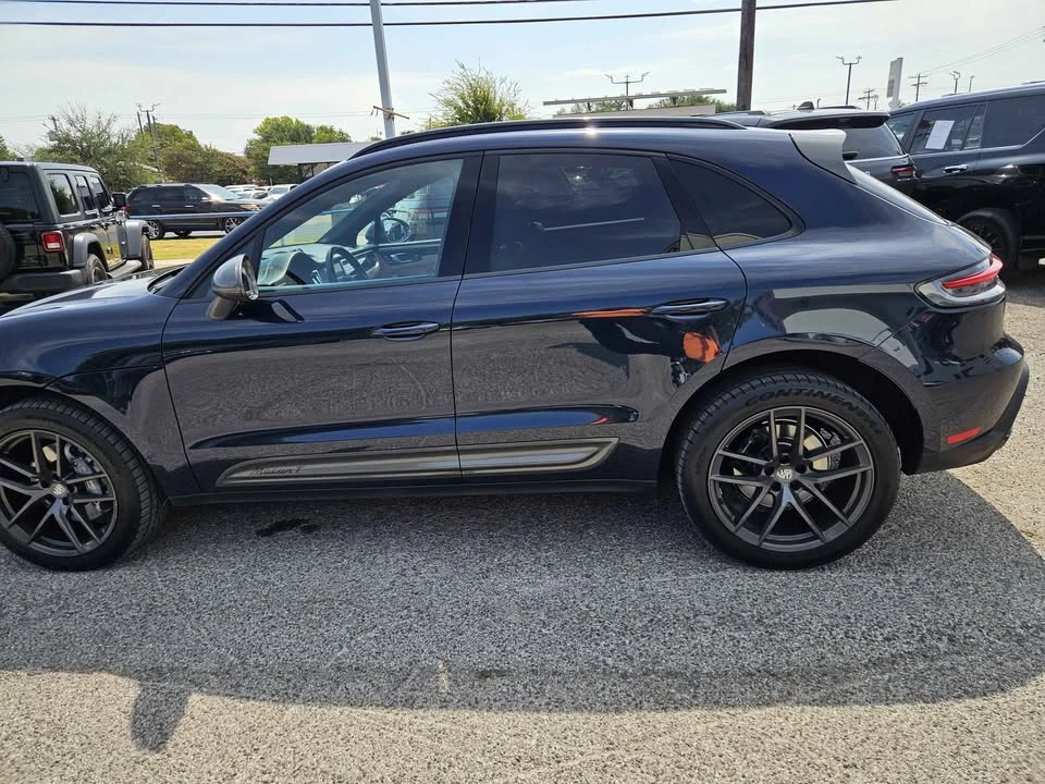 2023 Porsche Macan T - Image 5 of 16