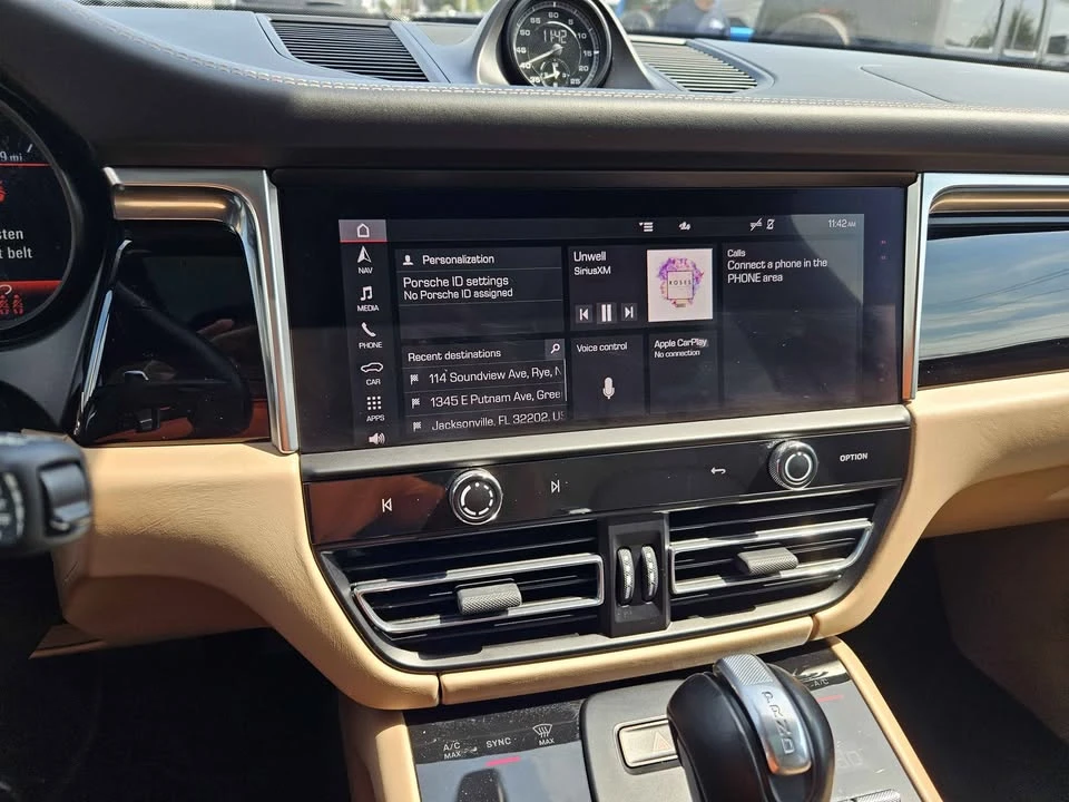 2023 Porsche Macan T - Image 7 of 16