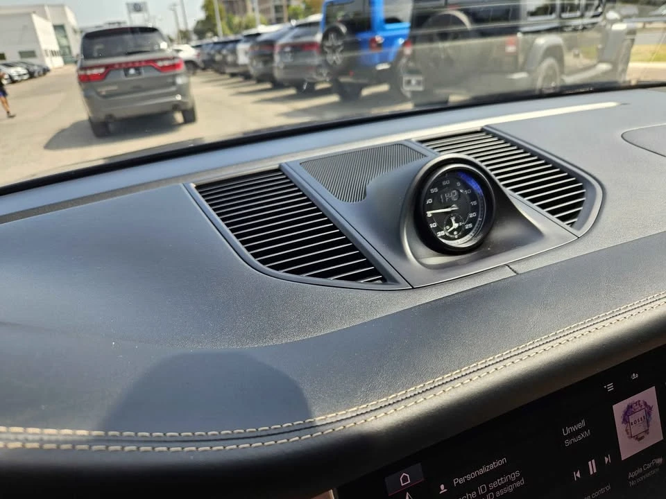 2023 Porsche Macan T - Image 10 of 16