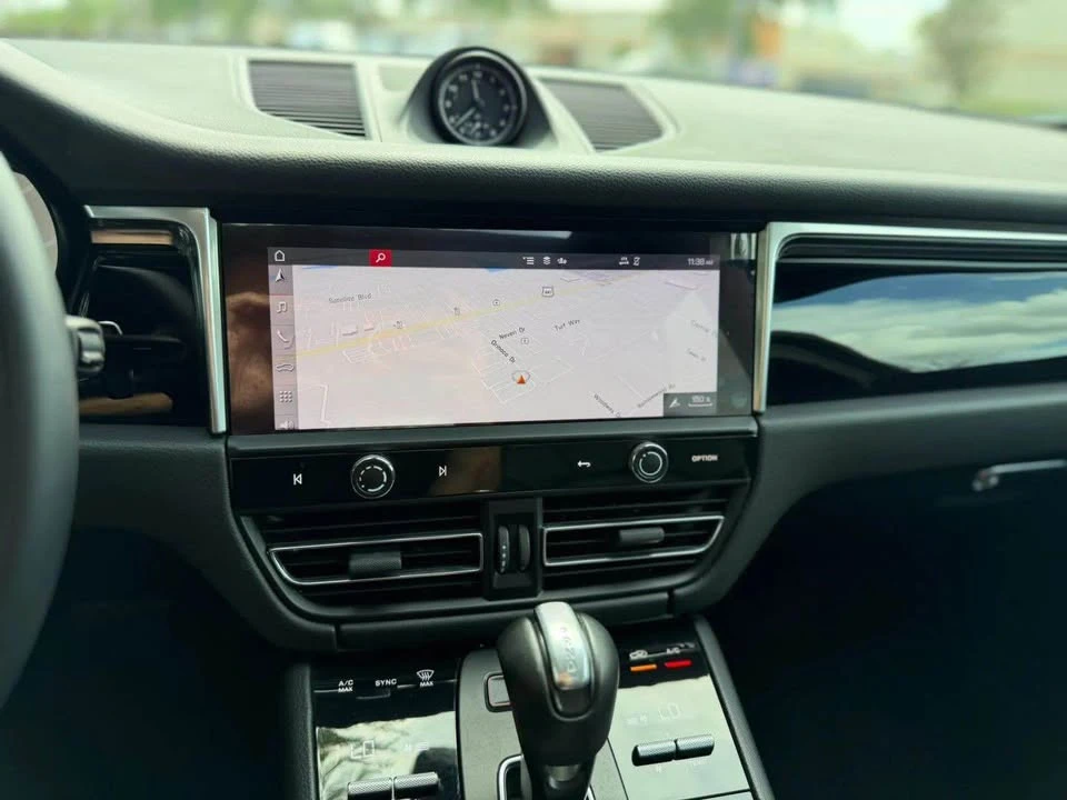 2023 Porsche Macan T - Image 11 of 12