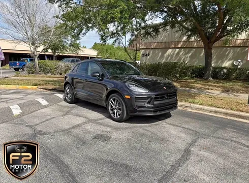 2023 Porsche Macan T Sport Utility 4D