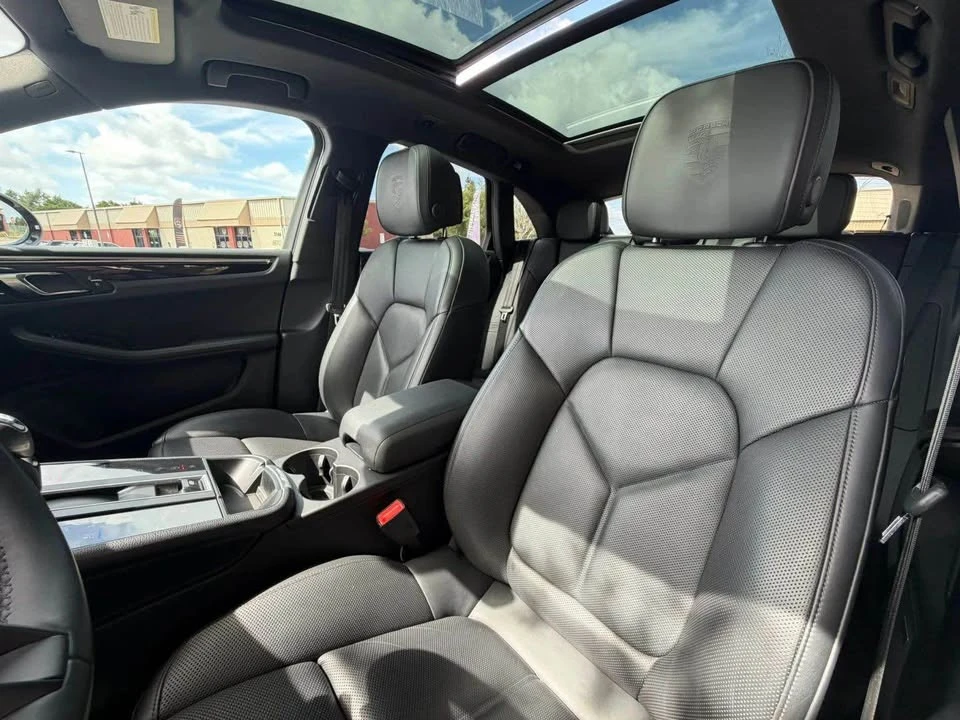 2023 Porsche Macan T - Image 13 of 18