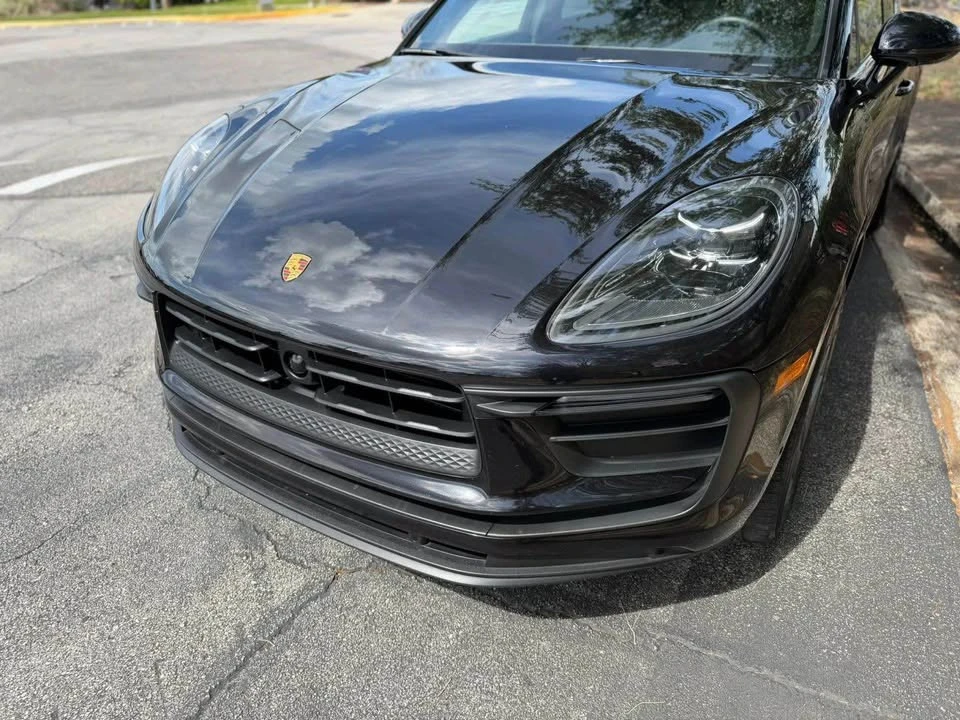 2023 Porsche Macan T - Image 10 of 18