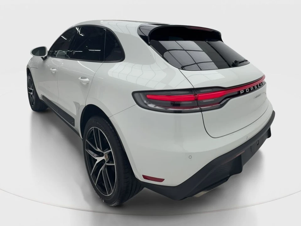 2023 Porsche Macan T - Image 10 of 31