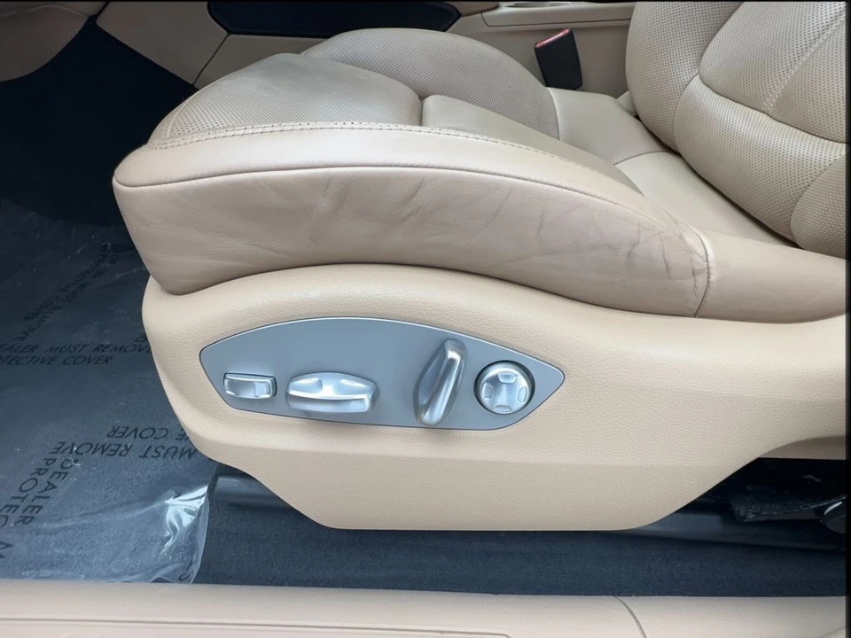 2023 Porsche Macan T - Image 21 of 31