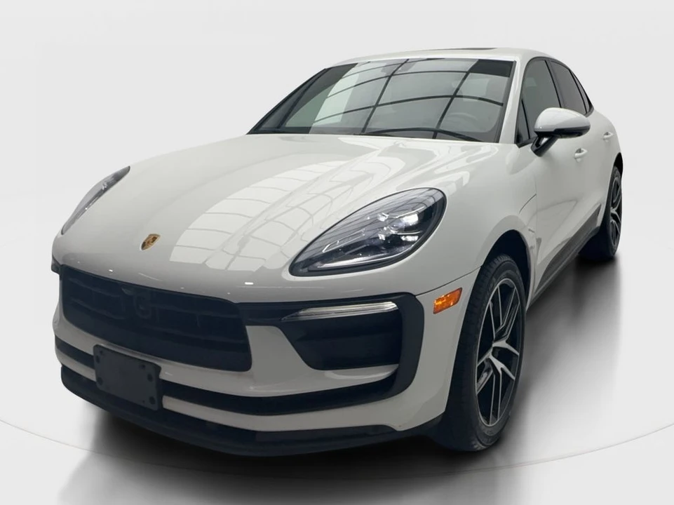 2023 Porsche Macan T - Image 4 of 31