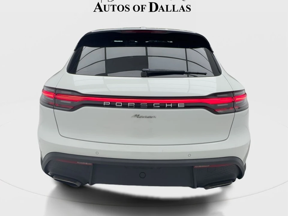 2023 Porsche Macan T - Image 9 of 31