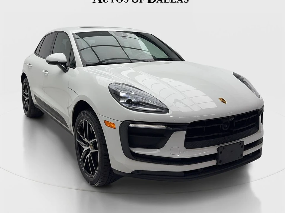 2023 Porsche Macan T - Image 2 of 31