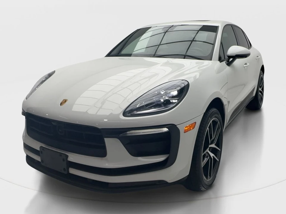 2023 Porsche Macan T - Image 4 of 31