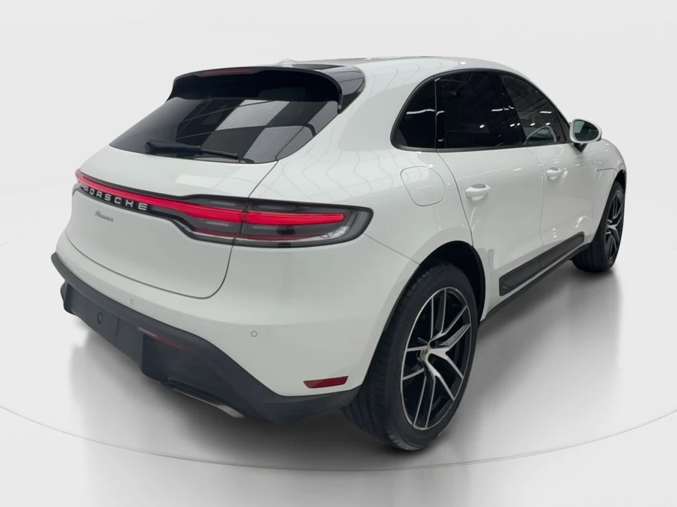 2023 Porsche Macan T - Image 7 of 31