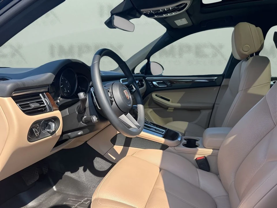 2023 Porsche Macan T - Image 9 of 12