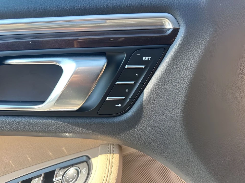 2023 Porsche Macan T - Image 11 of 12