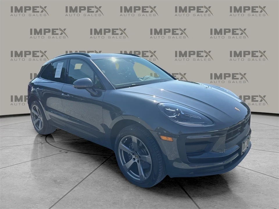 2023 Porsche Macan T - Image 7 of 12