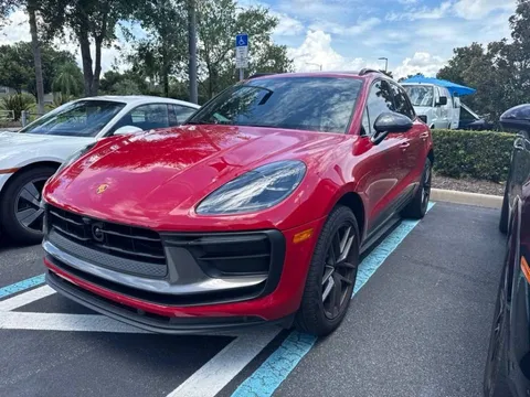 2023 Porsche Macan T