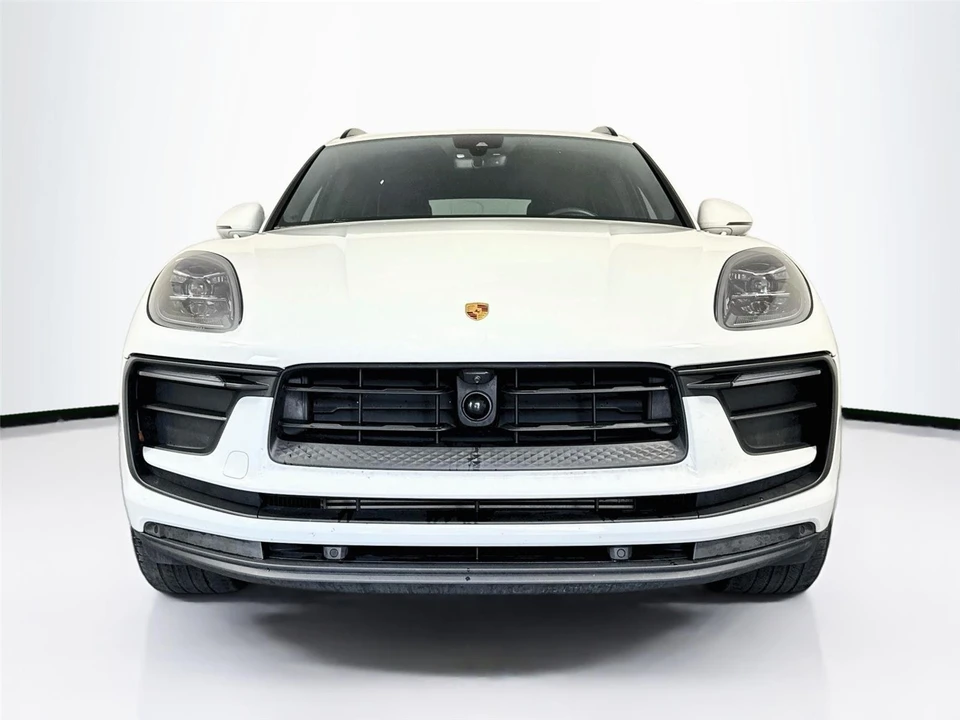 2023 Porsche - Image 10 of 26