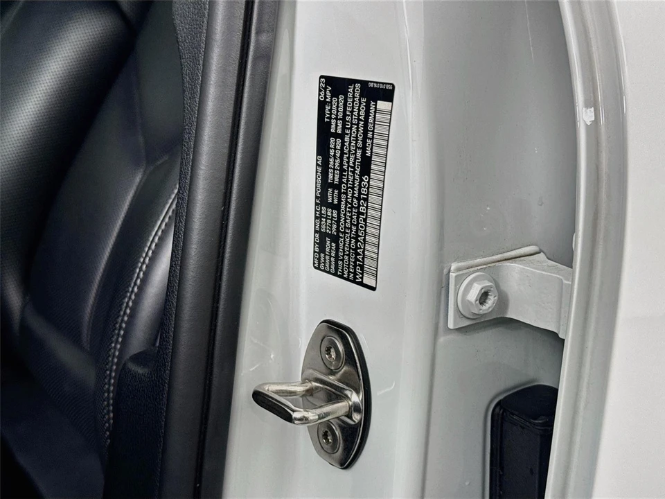 2023 Porsche - Image 22 of 26