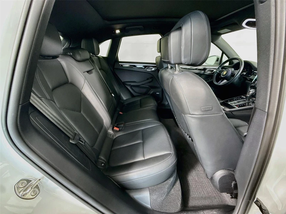 2023 Porsche - Image 6 of 26
