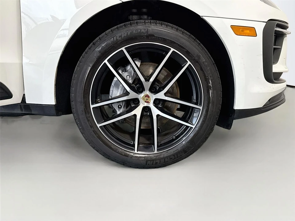 2023 Porsche - Image 20 of 26