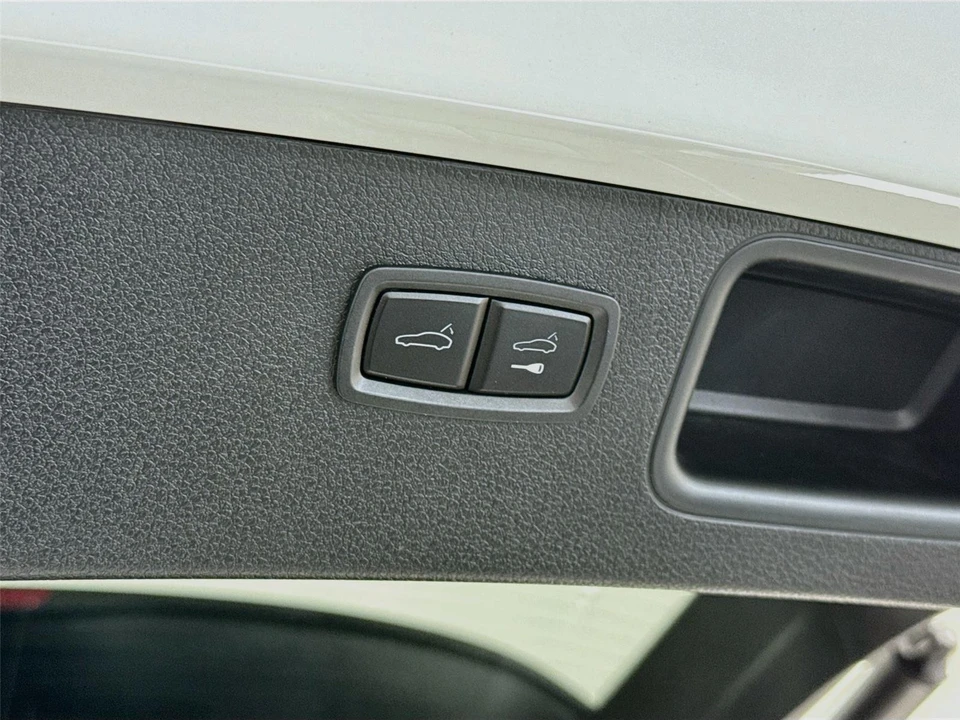 2023 Porsche - Image 26 of 26