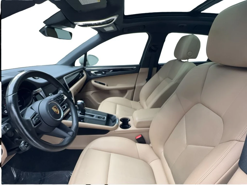 2023 Porsche - Image 19 of 31