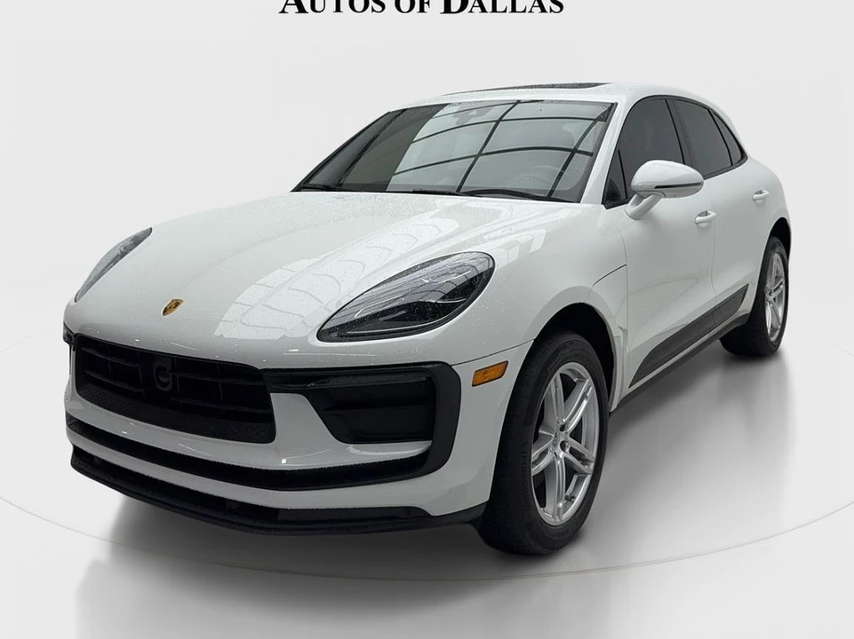 2023 Porsche Macan T - Image 4 of 31
