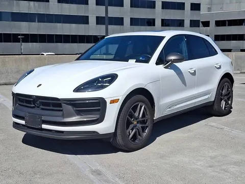 2023 Porsche Macan T