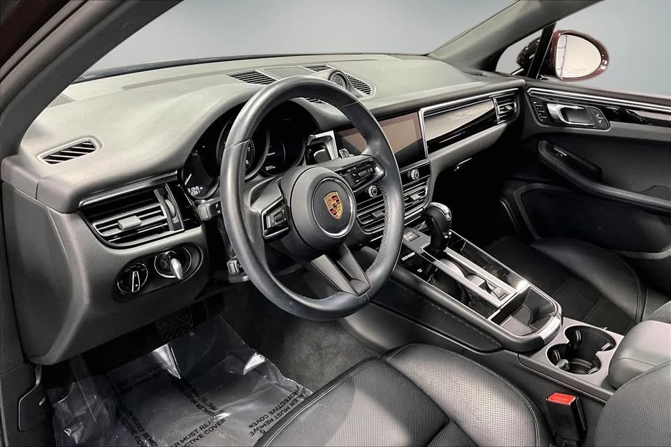 2023 Porsche Macan T - Image 11 of 16