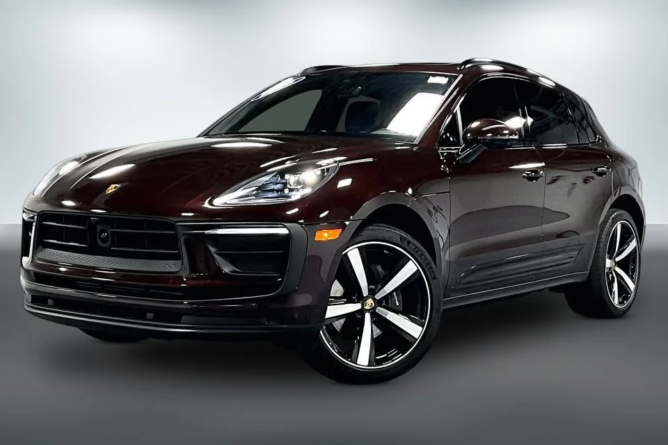 2023 Porsche Macan T - Image 3 of 16