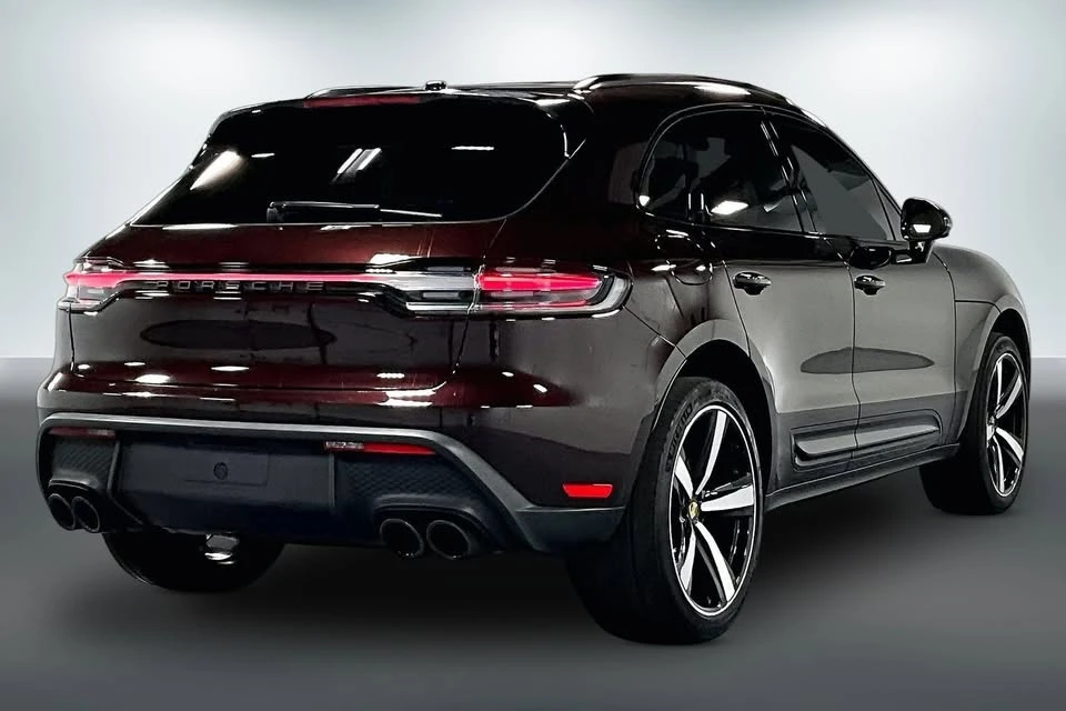 2023 Porsche Macan T - Image 7 of 16