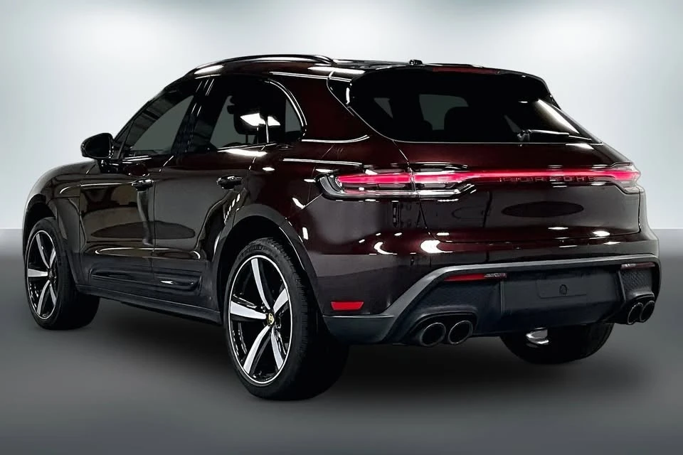 2023 Porsche Macan T - Image 5 of 16