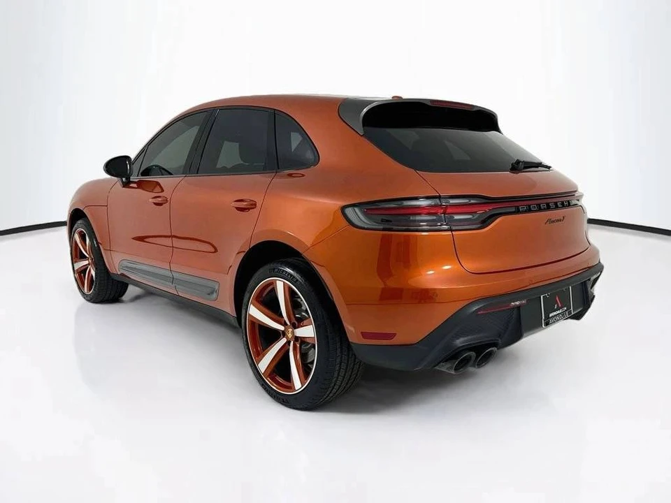 2023 Porsche Macan T - Image 3 of 5