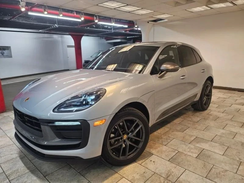 2023 Porsche Macan T - Image 6 of 12