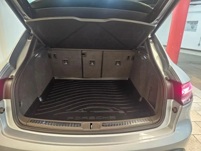 2023 Porsche Macan T - Image 12 of 12
