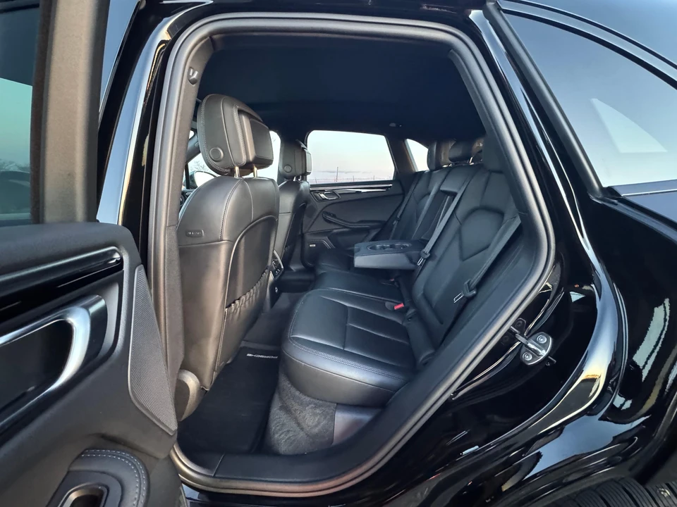 2023 Porsche Macan T - Image 29 of 31