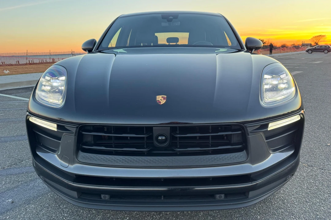 2023 Porsche Macan T - Image 2 of 31