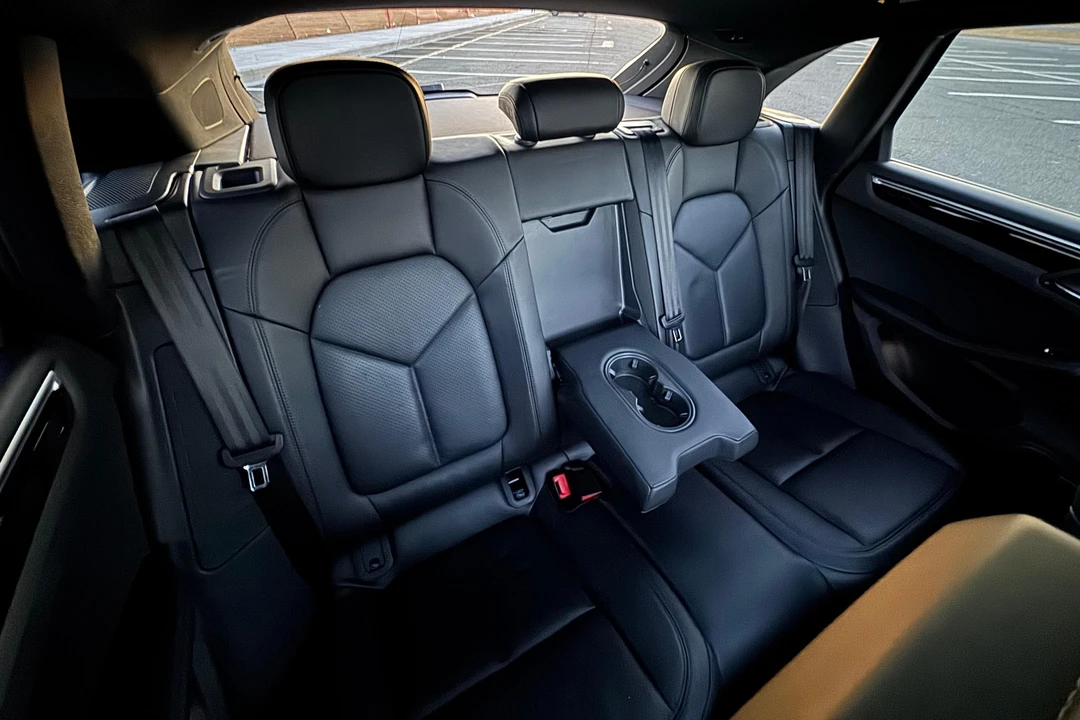 2023 Porsche Macan T - Image 22 of 31