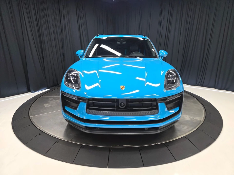 2023 Porsche Macan T - Image 6 of 12