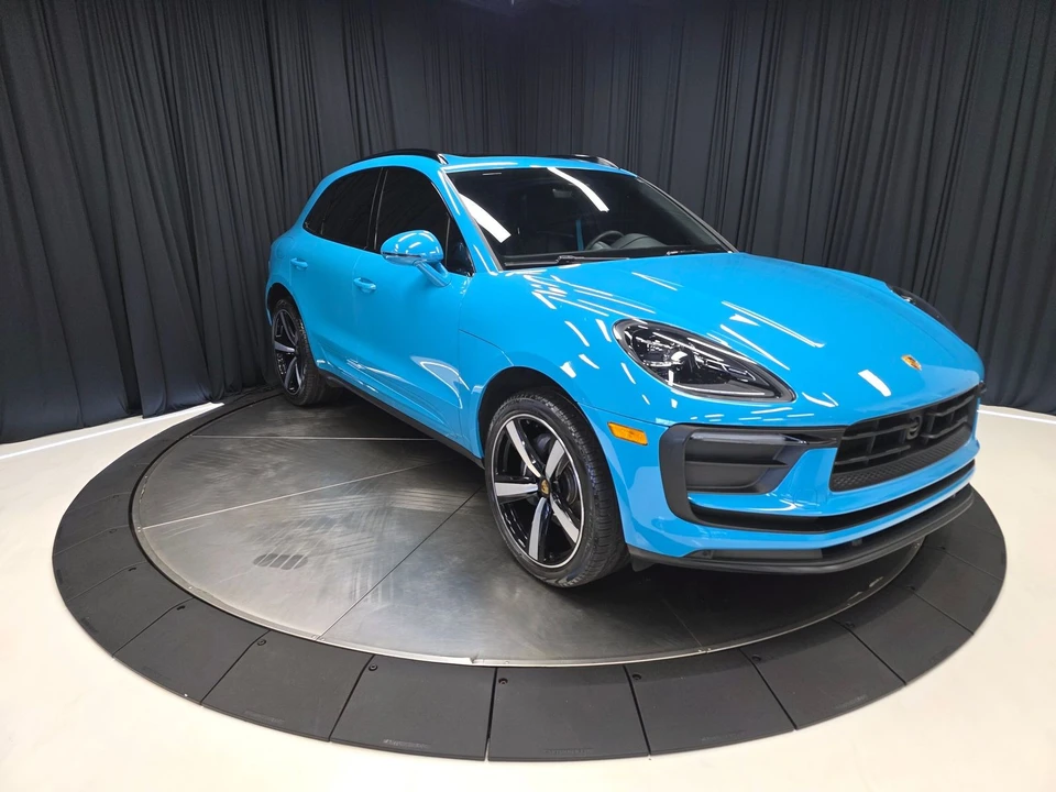 2023 Porsche Macan T - Image 4 of 12
