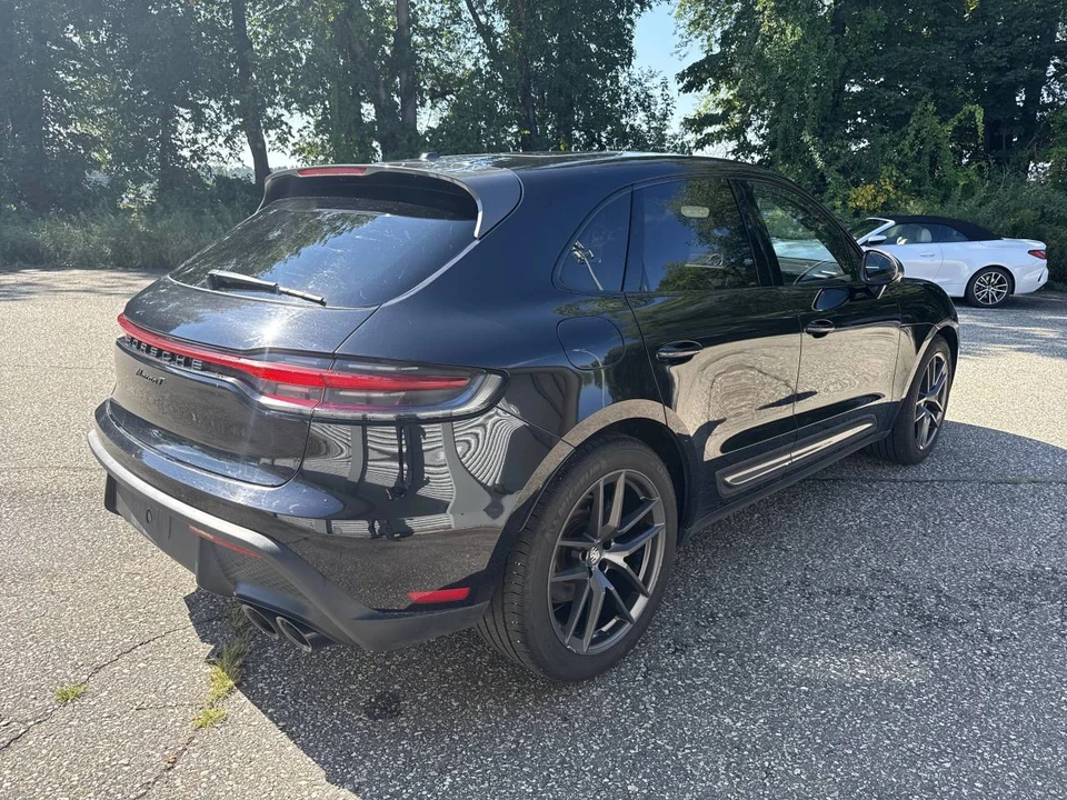 2023 Porsche Macan T - Image 5 of 5