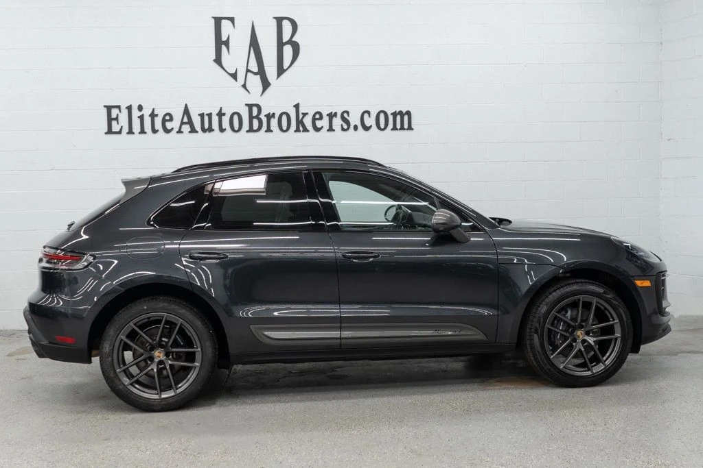 2023 Porsche Macan T - Image 5 of 12
