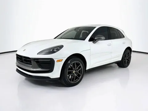 2023 Porsche Macan T