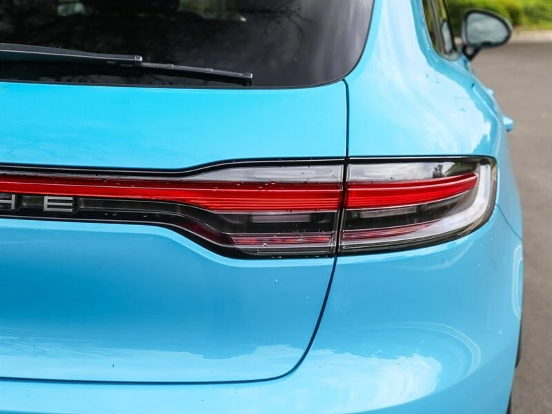 2023 Porsche Macan T - Image 17 of 21