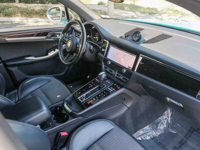 2023 Porsche Macan T - Image 19 of 21