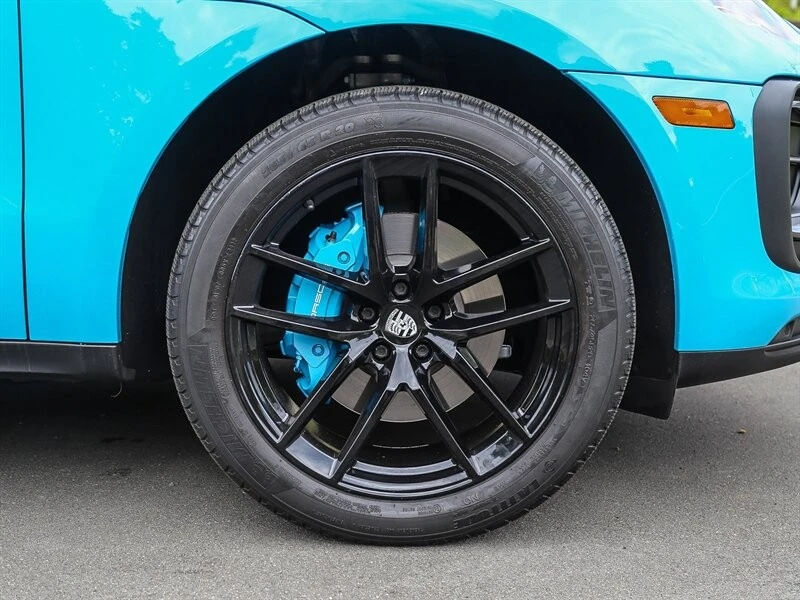2023 Porsche Macan T - Image 12 of 21