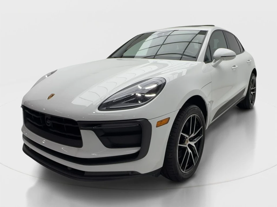 2023 Porsche Macan T - Image 4 of 31